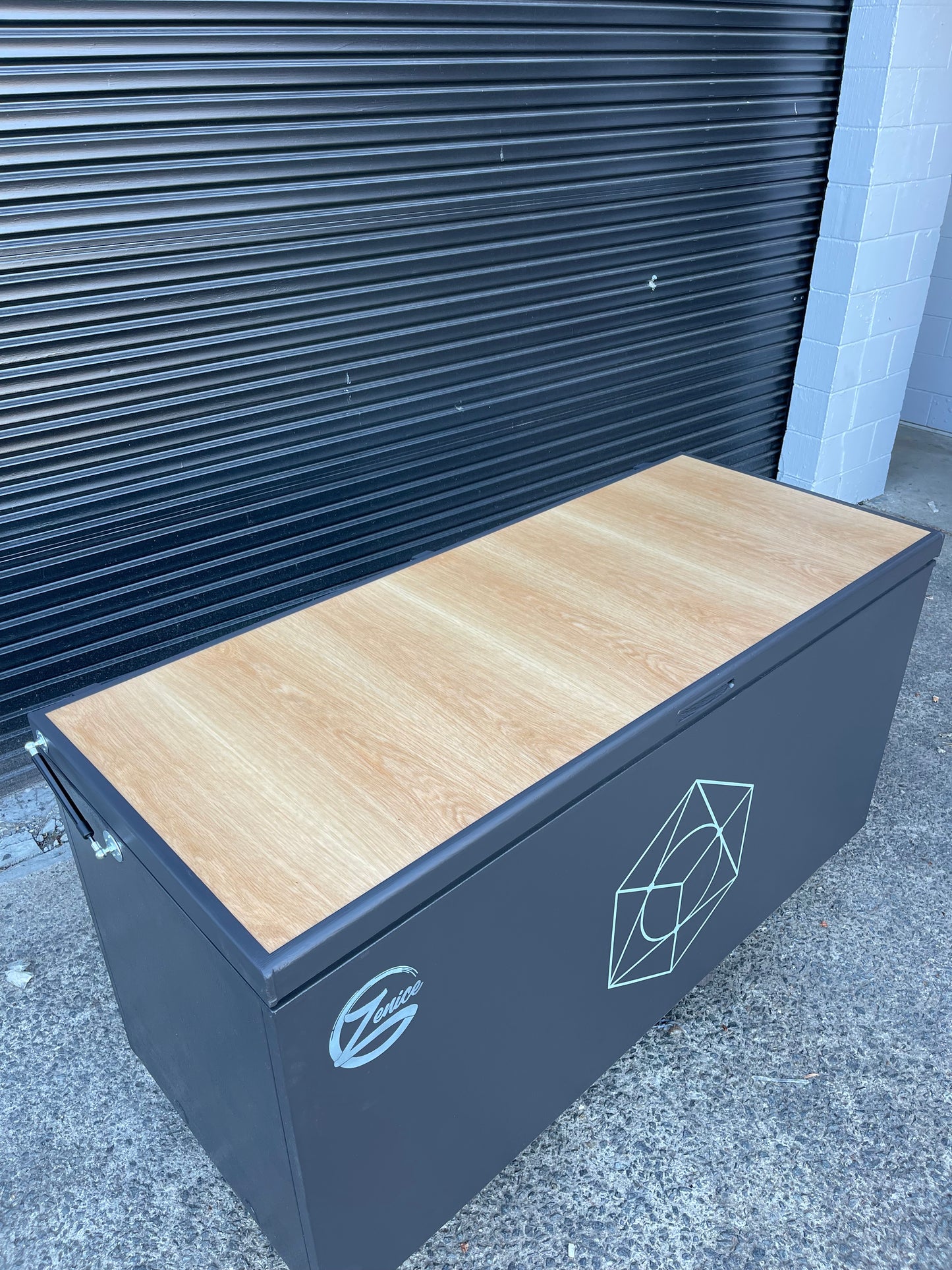 Timber Veneer Lid – Waterproof Fibreglass Sealed