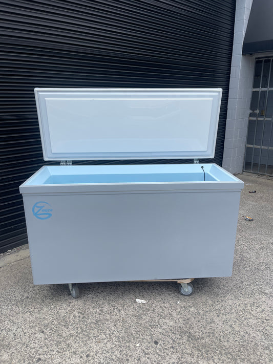 O.G Zenice 519 litre Ice bath.